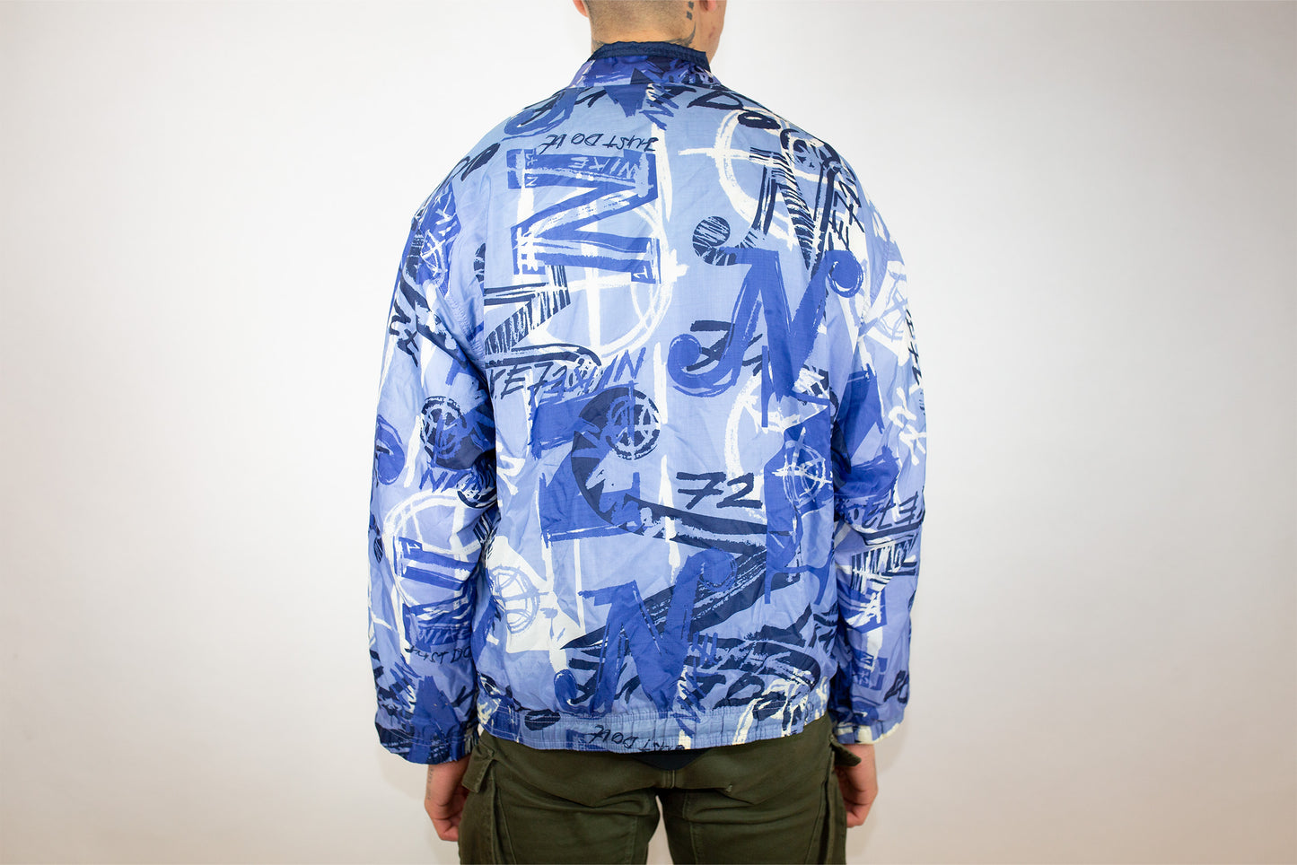 VINTAGE NIKE BLUE RIPSTOP SPRAY JACKET (M)