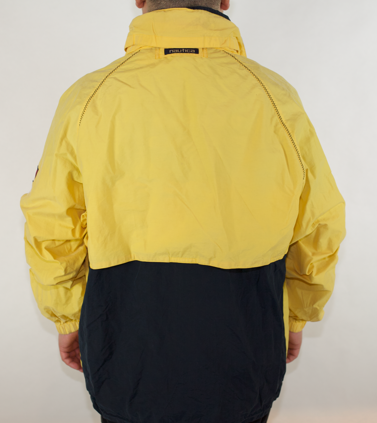 VINTAGE NAUTICA YELLOW NAVY SPRAY JACKET (XL)