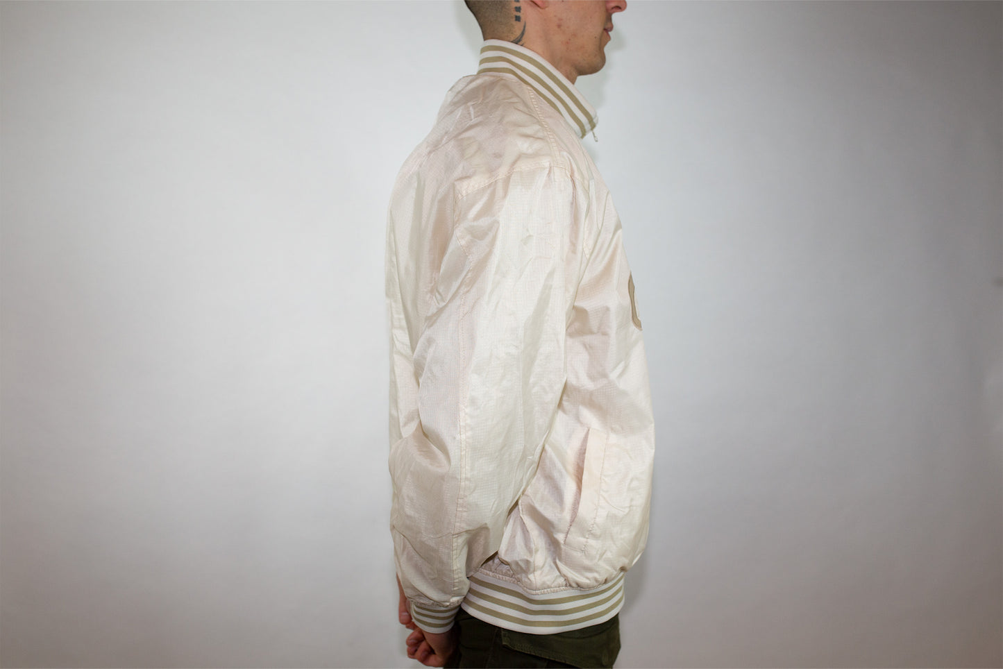 VINTAGE AVIREX RIPSTOP WHITE BOMBER JACKET (XXL FITS XL)