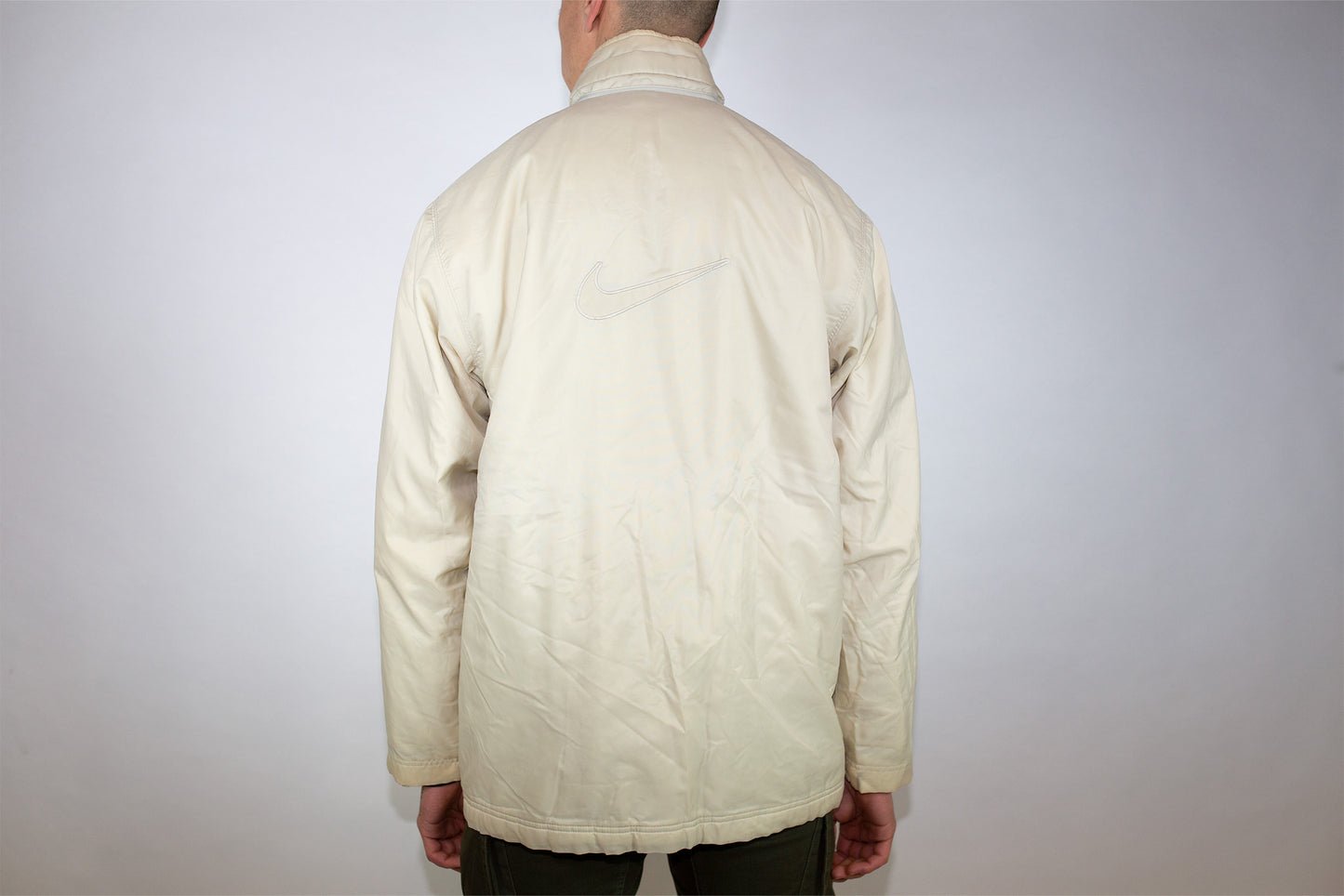 VINTAGE NIKE WHITE BOMBER JACKET (M)