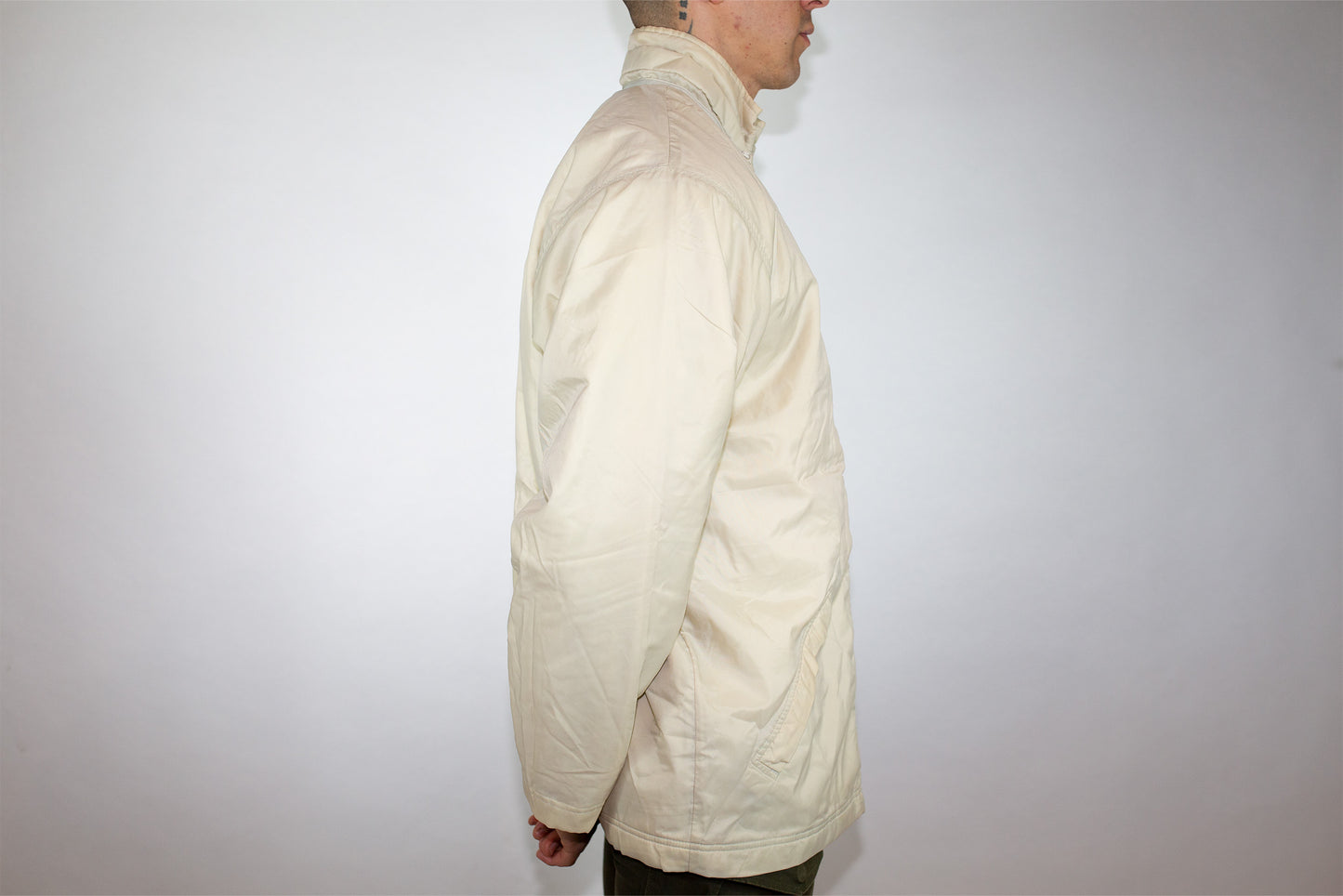 VINTAGE NIKE WHITE BOMBER JACKET (M)