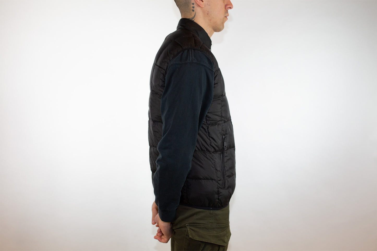 VINTAGE BURBERRY SPORT BLACK PUFFER VEST (XL FITS L)