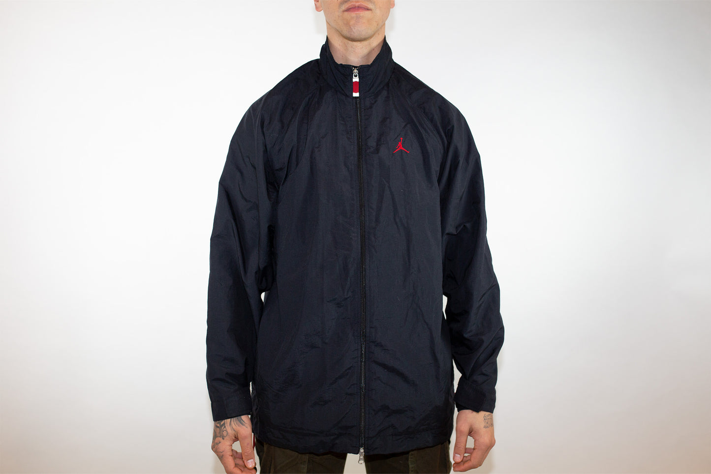VINTAGE AIR JORDAN JUMP MAN BLACK/RED SPRAY JACKET(XL)